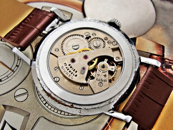 Nice Swiss Nivrel watch from the 1950s. - Image 13