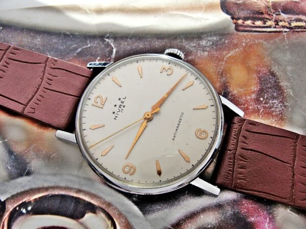 Nice Swiss Nivrel watch from the 1950s. - Image 3