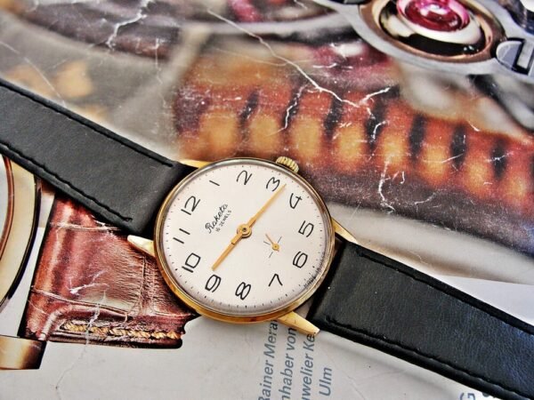 Beautiful Soviet Raketa watch from the 1960s. - Image 17