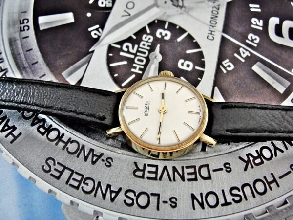 Beautiful Women's Roamer 14-karat gold watch from the 1960s - Image 4