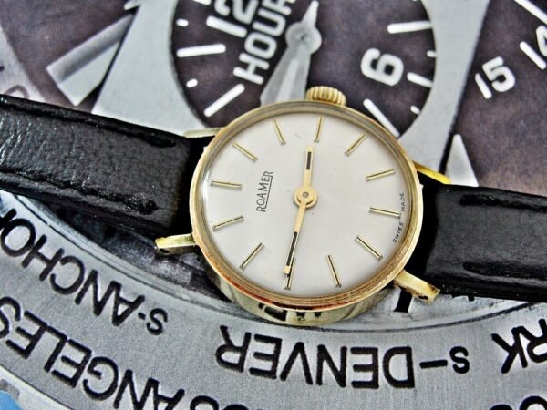 Beautiful Women's Roamer 14-karat gold watch from the 1960s - Image 5