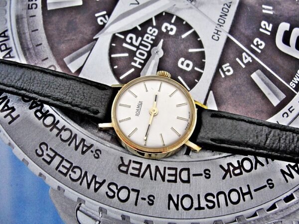 Beautiful Women's Roamer 14-karat gold watch from the 1960s
