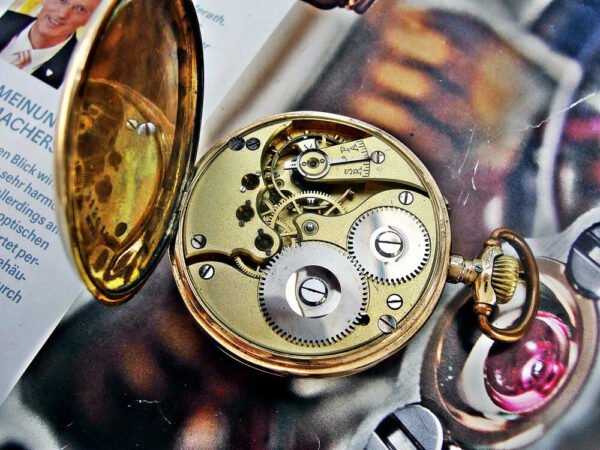 IWC Schaffhausen 14-karat gold pocket watch from the 1920s. - Image 10