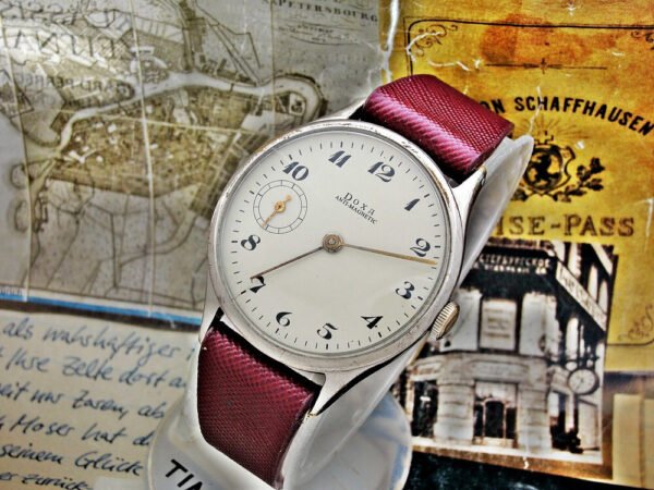 Nice Doxa built-in watch from the 1940s.