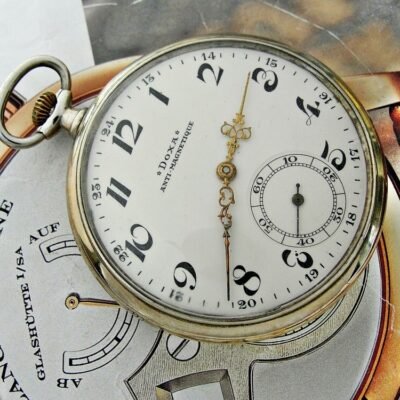 Nice Doxa pocket watch porcelain dial from the 1920s.