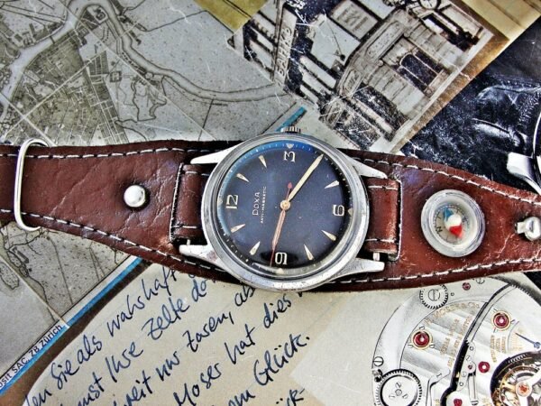 Nice Doxa watch from 1956 with military strap with compass. - Image 11
