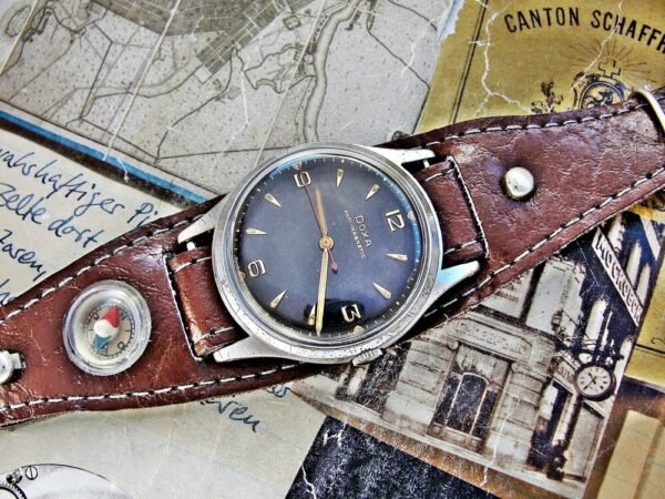 Nice Doxa watch from 1956 with military strap with compass. - Image 3