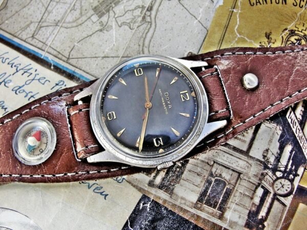 Nice Doxa watch from 1956 with military strap with compass. - Image 7