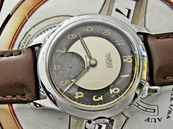 Nice bicolor dial Tourist watch from the 1950s - Image 20