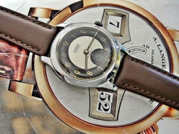 Nice bicolor dial Tourist watch from the 1950s - Image 4
