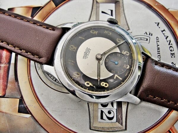 Nice bicolor dial Tourist watch from the 1950s - Image 6