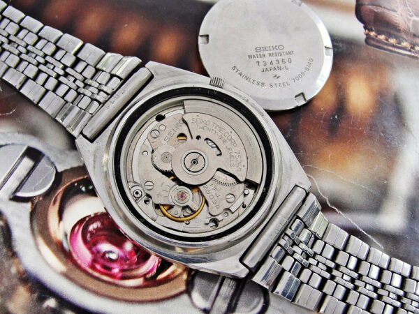Nice large steel Seiko automatic watch from the 1970s - Image 11