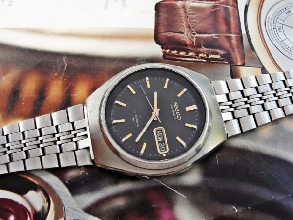 Nice large steel Seiko automatic watch from the 1970s - Image 3