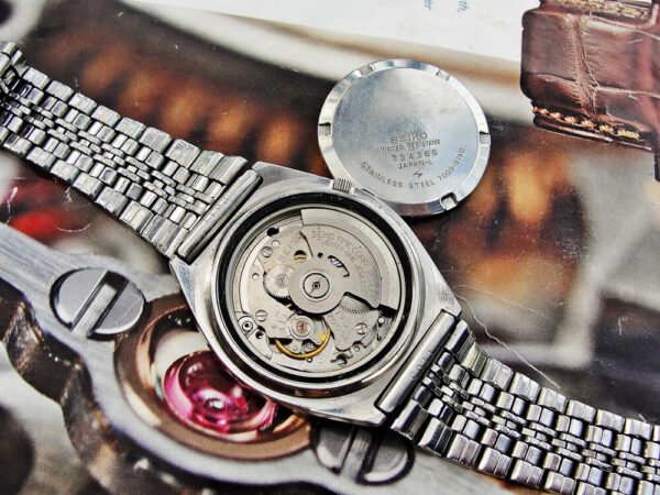 Nice large steel Seiko automatic watch from the 1970s - Image 10