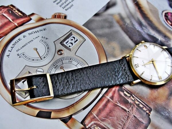 Beautiful Doxa 18K gold watch from the 1950s. - Image 11