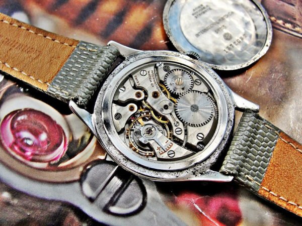 Beautiful IWC Schaffhausen watch from the 1950s. - Image 11