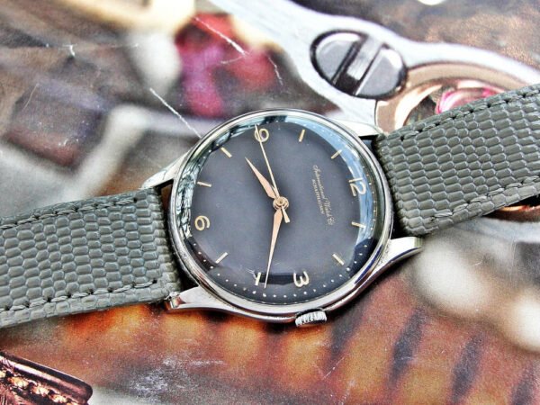 Beautiful IWC Schaffhausen watch from the 1950s. - Image 16