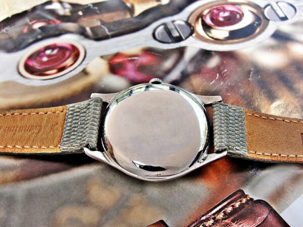 Beautiful IWC Schaffhausen watch from the 1950s. - Image 8