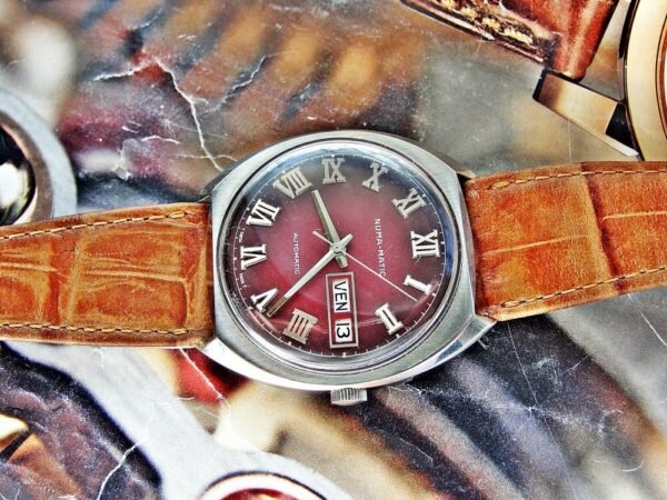 Nice Swiss Numa-Matic steel automatic watch from the 1970s - Image 3
