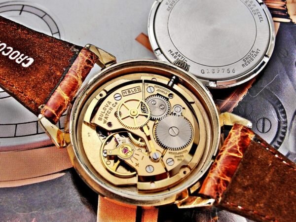 Beautiful Bulova watch from the 1950s - Image 14