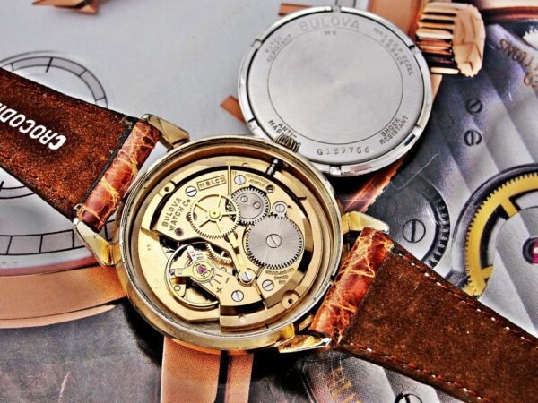 Beautiful Bulova watch from the 1950s - Image 15