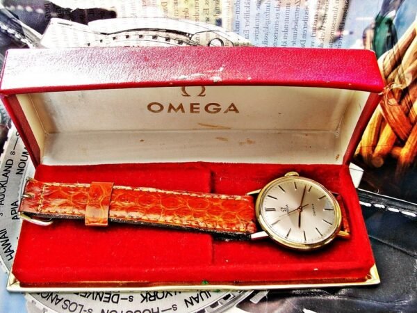 Beautiful Omega watch from the 1960s with Omega box. - Image 5