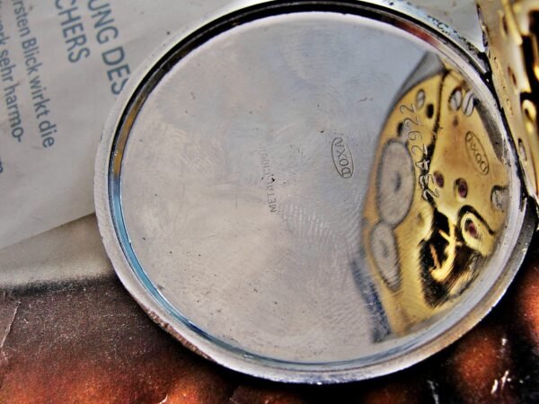 Beautiful hand-painted Doxa Locle erotic pocket watch from the 1940s. - Image 12