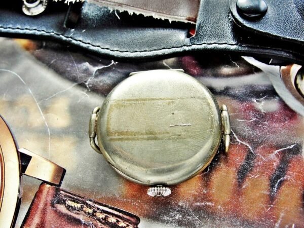 Beautiful trench watch with porcelain face from the early 1900s. - Image 11
