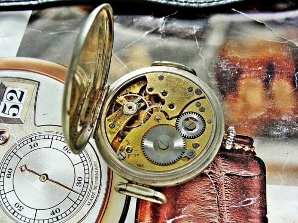 Beautiful trench watch with porcelain face from the early 1900s. - Image 12