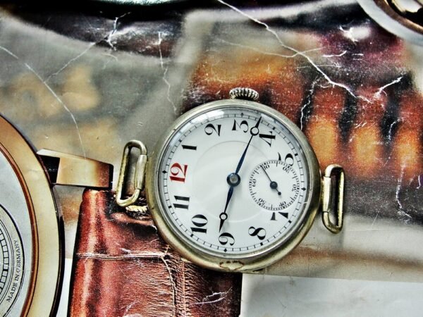 Beautiful trench watch with porcelain face from the early 1900s. - Image 17