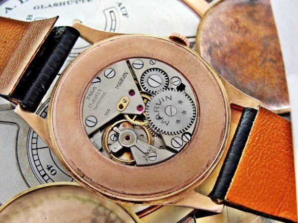 Large 14k gold Marvin watch from the 1950s. - Image 15