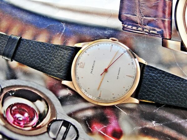 Large 14k gold Marvin watch from the 1950s. - Image 17