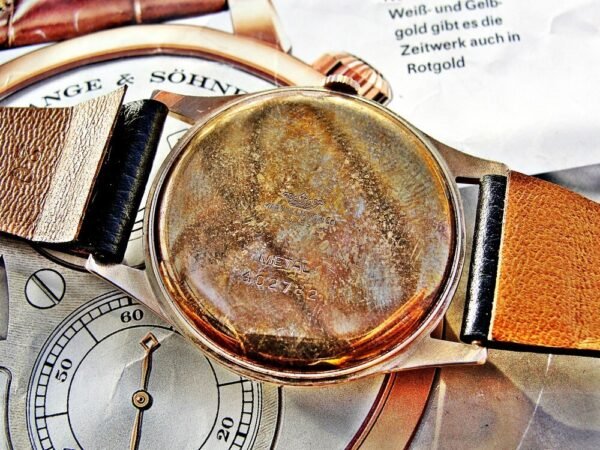 Large 14k gold Marvin watch from the 1950s. - Image 7