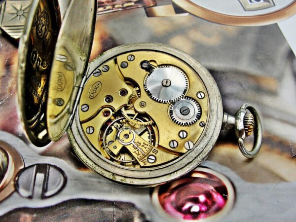 Nice Doxa pocket watch with metal holder from the 1920s - Image 13