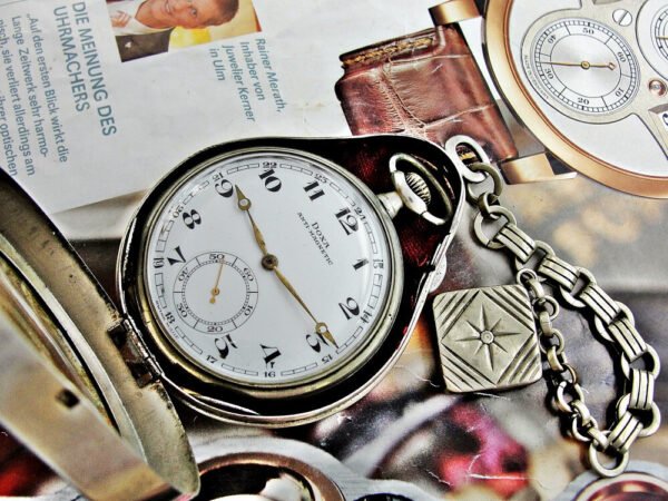 Nice Doxa pocket watch with metal holder from the 1920s - Image 19