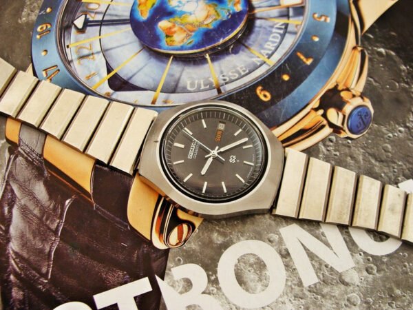 Nice steel Seiko watch from the 1980s. Very nice steel case. - Image 14