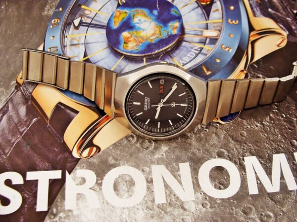 Nice steel Seiko watch from the 1980s. Very nice steel case. - Image 5