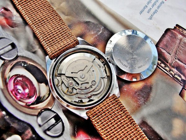 Nice steel automatic Seiko watch from the 1970s. - Image 7