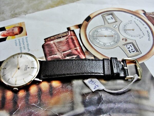 Beautiful 14k gold Doxa by Synchron watch from the 1970s with box. - Image 12