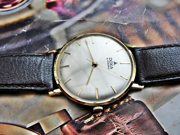 Beautiful 14k gold Doxa by Synchron watch from the 1970s with box. - Image 7