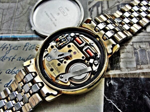 Beautiful Bulova Accutron tuning fork watch from the 1970s. - Image 16