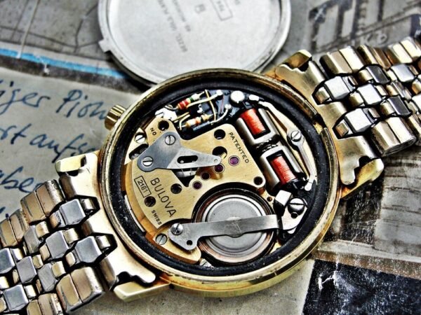 Beautiful Bulova Accutron tuning fork watch from the 1970s. - Image 19