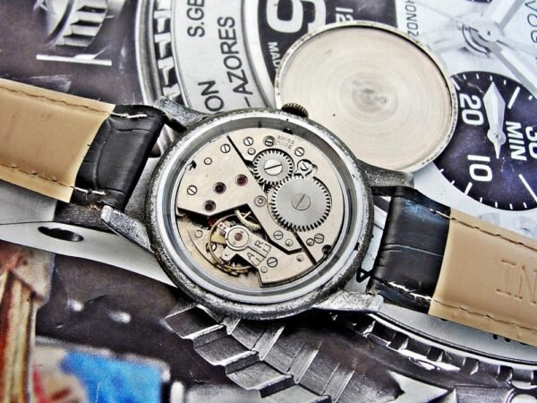 Beautiful Swiss Bulla watch from the 1940s - Image 14
