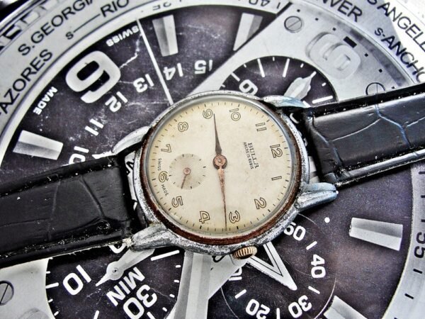 Beautiful Swiss Bulla watch from the 1940s - Image 3