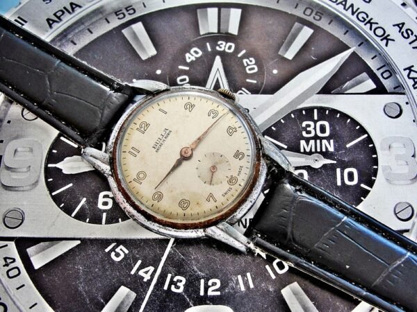 Beautiful Swiss Bulla watch from the 1940s - Image 4