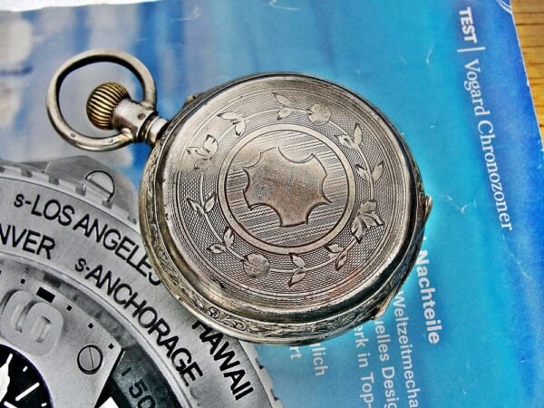 Beautiful double lid silver pocket watch from the early 1900s. - Image 4