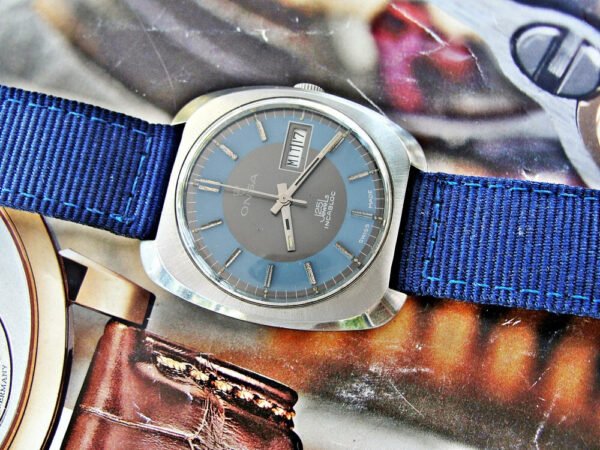 Nice steel automatic Onsa  watch from the 1970s. - Image 11