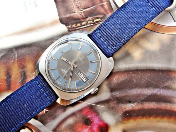 Nice steel automatic Onsa  watch from the 1970s. - Image 12