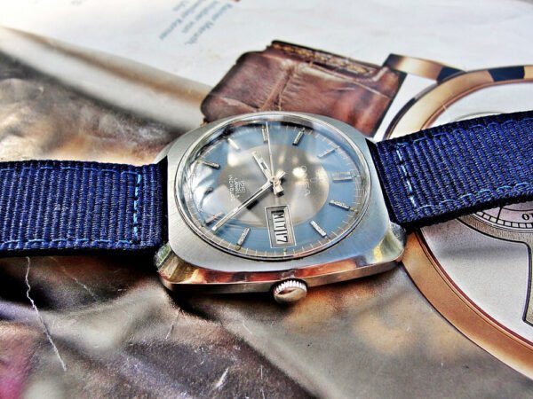 Nice steel automatic Onsa  watch from the 1970s. - Image 3