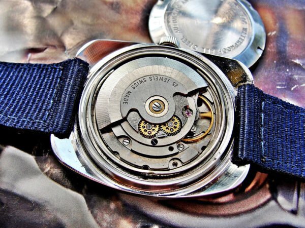 Nice steel automatic Onsa  watch from the 1970s. - Image 9
